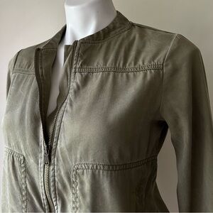 🌼 MERONA Lightweight Bomber Jacket, Olive XS